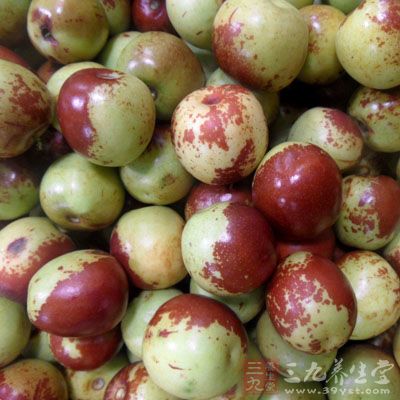 补脾胃益气血，富含B-胡萝卜素与维生素C、B族维生素等