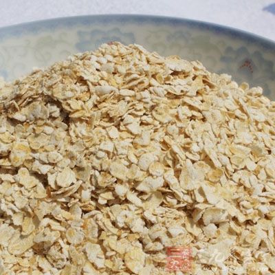 谷类中燕麦蛋白质含量高，燕麦还含有锌、镁和铁等元素==