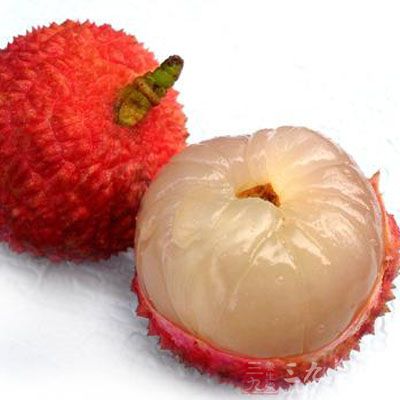 荔枝含有丰富的糖分、蛋白质、多种维生素、脂肪、柠檬酸 荔枝含有丰富的糖分、蛋白质、多种维生素、脂肪、柠檬酸