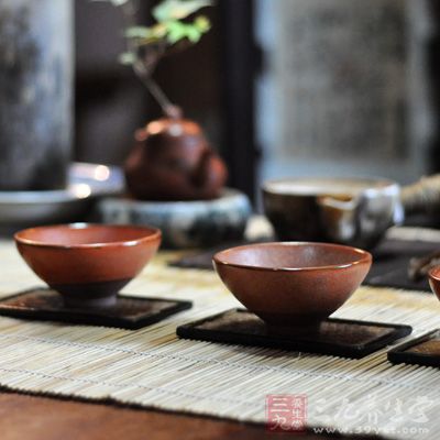 提醒5：少酒多茶