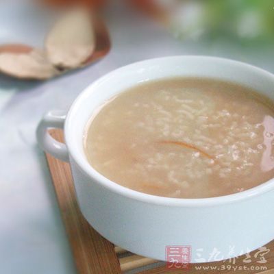 黄芪红糖粥 黄芪红糖粥