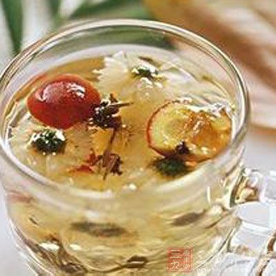 山楂,味甘、性微温酸,入脾、胃、肝经。 山楂,味甘、性微温酸,入脾、胃、肝经。