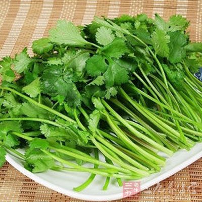 香菜能促进胃肠蠕动，具有开胃醒脾的作用