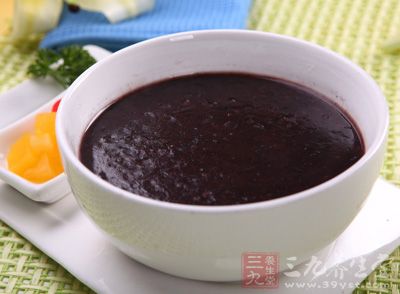 黑糯米补血粥 黑糯米补血粥