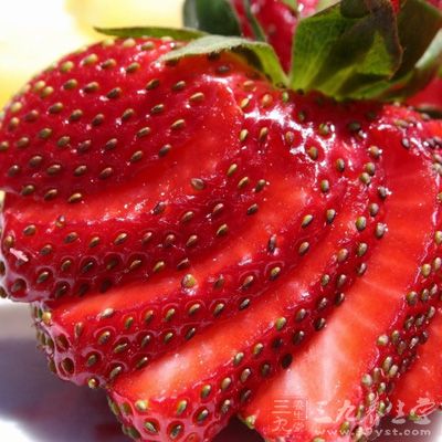 鲜草莓有助于醒酒 鲜草莓有助于醒酒