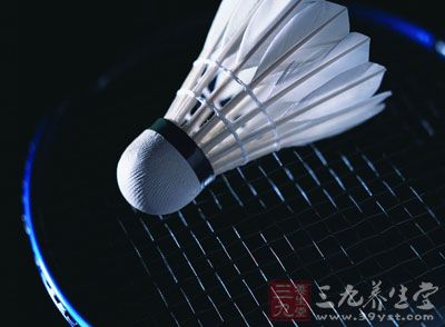 打完羽毛球手抖是怎么回事? 打完羽毛球手抖是怎么回事?