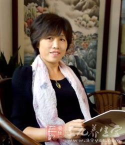 1993年中央工艺美院紫砂陶瓷造型设计结业作品《欲寿壶》、《韵律壶》被中央美术学院收藏 1993年中央工艺美院紫砂陶瓷造型设计结业作品《欲寿壶》、《韵律壶》被中央美术学院收藏