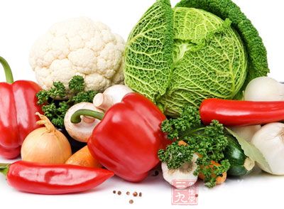 中医认为，春季为人体五脏之一的肝脏当令之时，宜适当食用辛温升散的食品