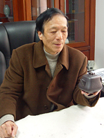 束旦生，字石雪，硕陶斋主人