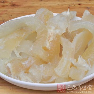 牛蹄筋(泡發(fā))不能過量食用，食用時應(yīng)該咀嚼多幾遍，方便消化