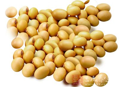 黄豆富含优质蛋白质,每天应当摄入30-50克 黄豆富含优质蛋白质,每天应当摄入30-50克