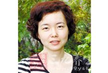 张丽萍，国家级工艺美术员，紫砂协会会员