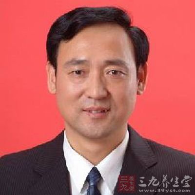 张国伟，国家级工艺美术师