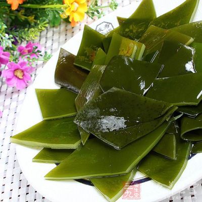 海带富含大量不饱和脂肪酸,能清除附着在血管壁上的胆固醇 海带富含大量不饱和脂肪酸,能清除附着在血管壁上的胆固醇