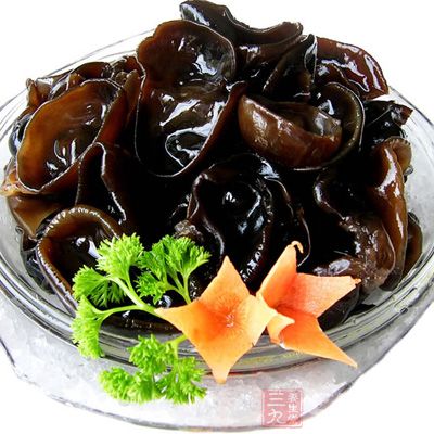 木耳含九种抗凝血物质,与洋葱、大蒜效果类似 木耳含九种抗凝血物质,与洋葱、大蒜效果类似