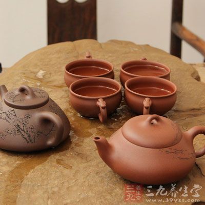 泡绿茶时盖盖反而会影响到香气的纯正 泡绿茶时盖盖反而会影响到香气的纯正