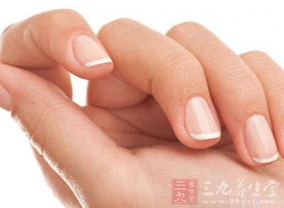 甲半月是人体阴阳经脉的交界线,是精气的代表 甲半月是人体阴阳经脉的交界线,是精气的代表