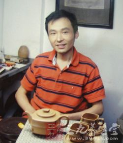 承健，2007年助工，1970年生于陶都宜兴