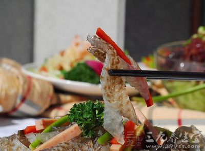 只夹爱吃的菜 只夹爱吃的菜