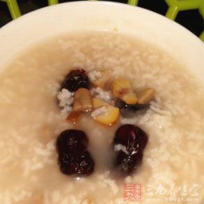 板栗红枣粥 板栗红枣粥