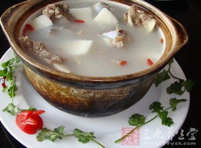 山药性温和,含有大量微量元素和胡萝卜素 山药性温和,含有大量微量元素和胡萝卜素