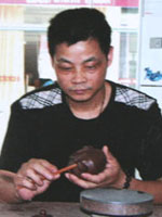 葛二麟,男,1962年出生于丁山白宕(葛明祥陶瓷家族) 葛二麟,男,1962年出生于丁山白宕(葛明祥陶瓷家族)