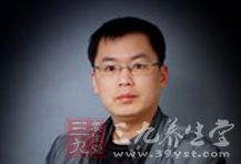 徐克强,字陶仁,国家级助理工艺美术师、中国工艺美术学会会员 徐克强,字陶仁,国家级助理工艺美术师、中国工艺美术学会会员