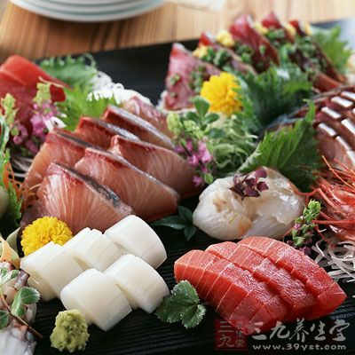 饮食要多餐。量不需太多,营养要高 饮食要多餐。量不需太多,营养要高