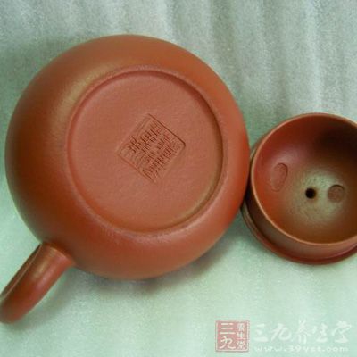 李、张二人关于徐友泉做西施壶的说法,其实源自明末时人吴梅鼎的那篇激情飞扬、文采横溢的《阳羡名壶赋》 李、张二人关于徐友泉做西施壶的说法,其实源自明末时人吴梅鼎的那篇激情飞扬、文采横溢的《阳羡名壶赋》