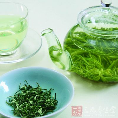 发现每天只要喝四五杯茶，就能将癌症风险降低40%