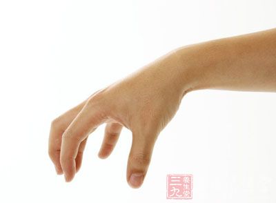 双手能透露你的疾病信号 赶快看看你的手
