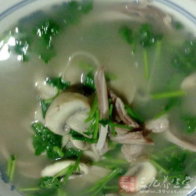 香菜汤,治伤风感冒引起的咳嗽 香菜汤,治伤风感冒引起的咳嗽