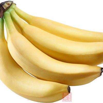 香蕉虽然卡路里很高，但脂肪却很低，而且含有丰富钾，又饱肚又低脂，可减少脂肪在下身积聚，是减肥时候的理想食品