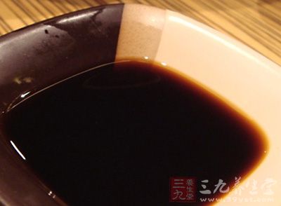 喝醋的方法并不能真正起到软化鱼刺的作用