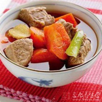 丰胸食谱二:胡萝卜炖牛肉 丰胸食谱二:胡萝卜炖牛肉