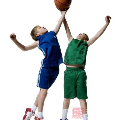 打篮球的技巧 打篮球能长高吗(4)