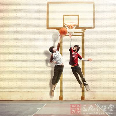 打篮球的技巧 打篮球能长高吗(12)