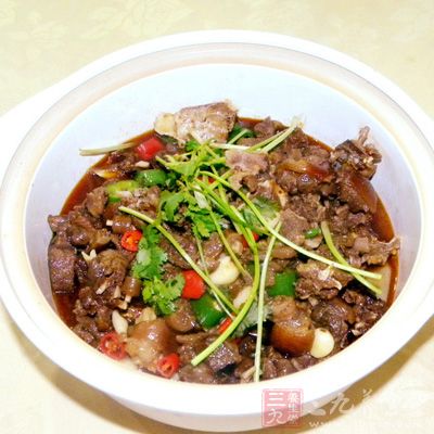 狗肉温补食品，肺结核之人阴虚内热者，不宜食之