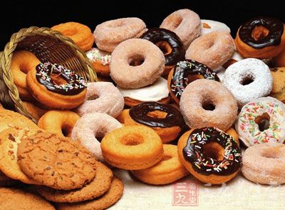 我国饼干的总产量和销售额年均递增20%