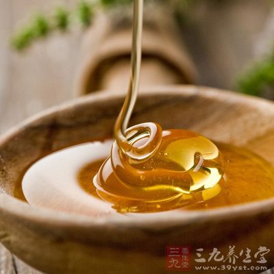 味道甘甜的蜂蜜水被称为“春季第一水” 味道甘甜的蜂蜜水被称为“春季第一水”