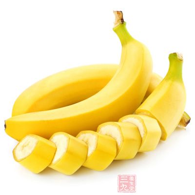 香蕉中钾元素的含量很高，这对人的心脏和肌肉功能很有好处