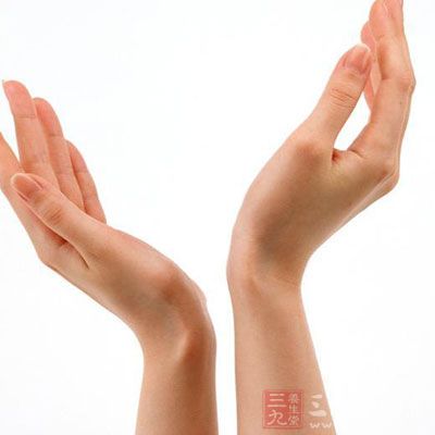 拇指伸直后却无法挺直,呈现内弯的朋友 拇指伸直后却无法挺直,呈现内弯的朋友