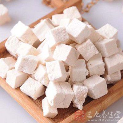 可以取茯苓18克、杏仁12克、桑白皮3克,水煎取汁服用 可以取茯苓18克、杏仁12克、桑白皮3克,水煎取汁服用