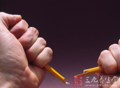 压力过大造成部分年轻人心态变老