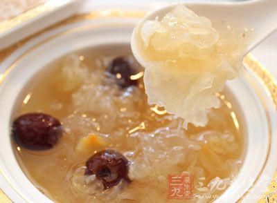 银耳隔夜吃有毒吗 银耳隔夜吃有毒吗