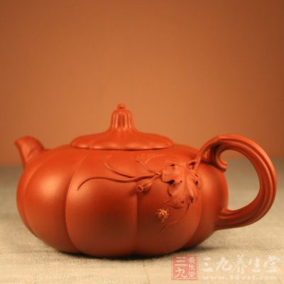 紫砂壶是陶之上品，所以壶的声音是陶的声音