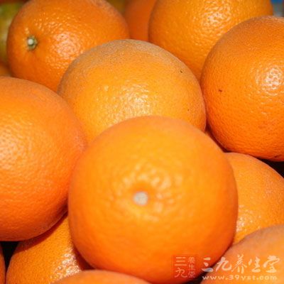 　推荐理由：防癌，一个中等大小的橙子可以提供人一天所需的维生素C