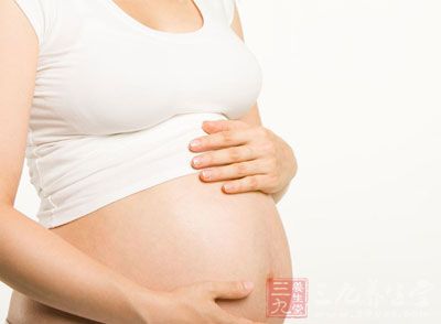 哺乳期发烧还能给宝宝喂奶吗? 