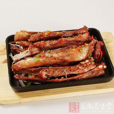 徽：臘肉腌菜桌上客