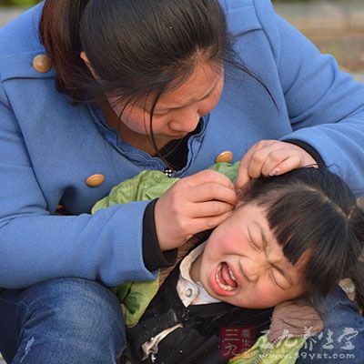 这样掏耳朵竟然会致癌 - 三九养生堂